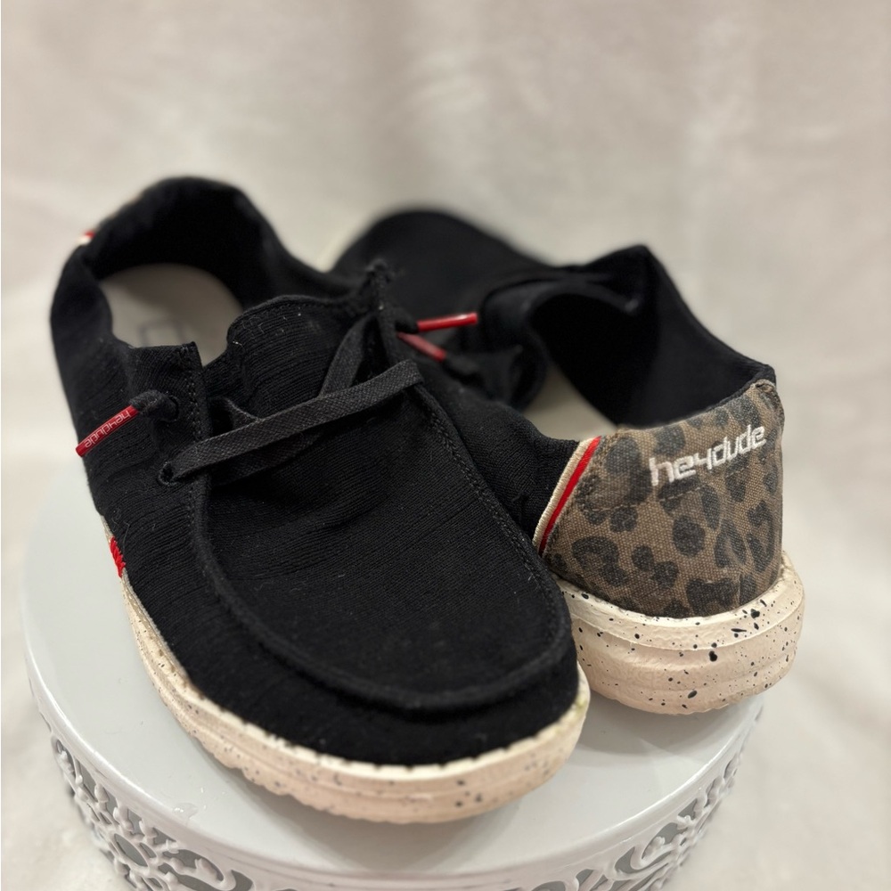 Hey Dude Women's Wendy Jungle Black with gold accent  Size 6